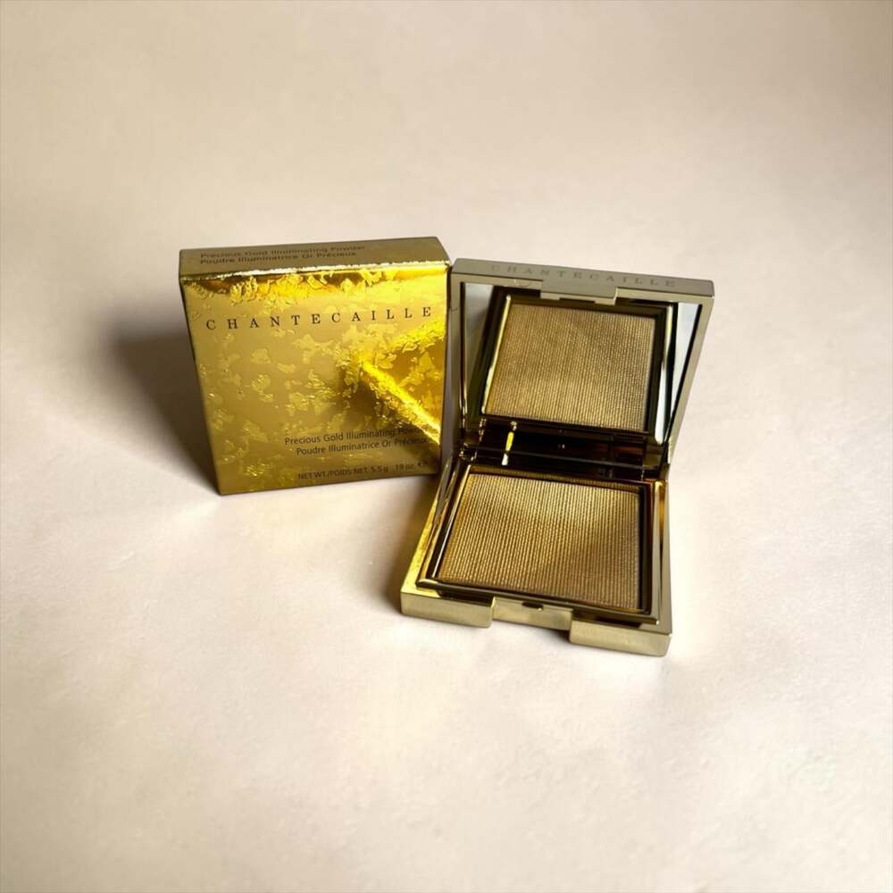Chantecaille Precious Gold Illuminating Powder